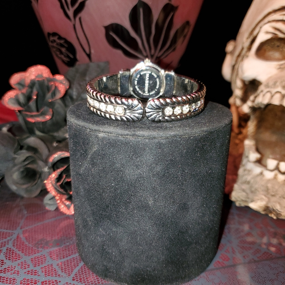 🖤Pt. 2- VTG Gorgeous Silver & Rhinestone Watch🖤 - Picture 10 of 16